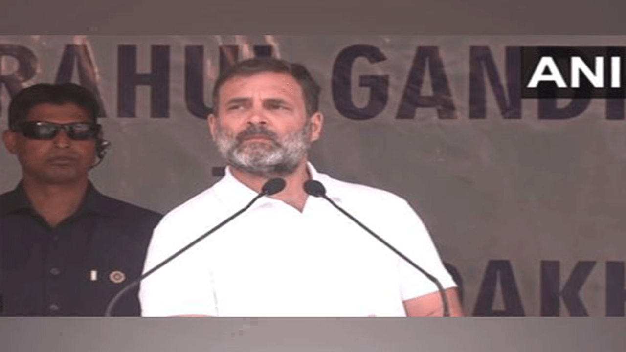 Rahul Gandhi | మీ భూములు గుంజుకుని అదానీకి క‌ట్ట‌బెట్టేందుకు కాషాయ పార్టీ స్కెచ్ : కార్గిల్ ర్యాలీలో రాహుల్ గాంధీ