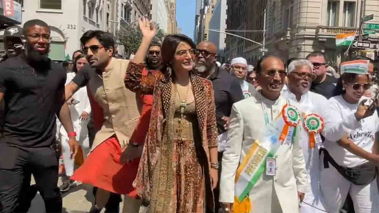 Samantha | ఈ క్షణాలు జీవితాంతం గుర్తుంటాయి.. ఇండియా డే పరేడ్‌లో సమంత..