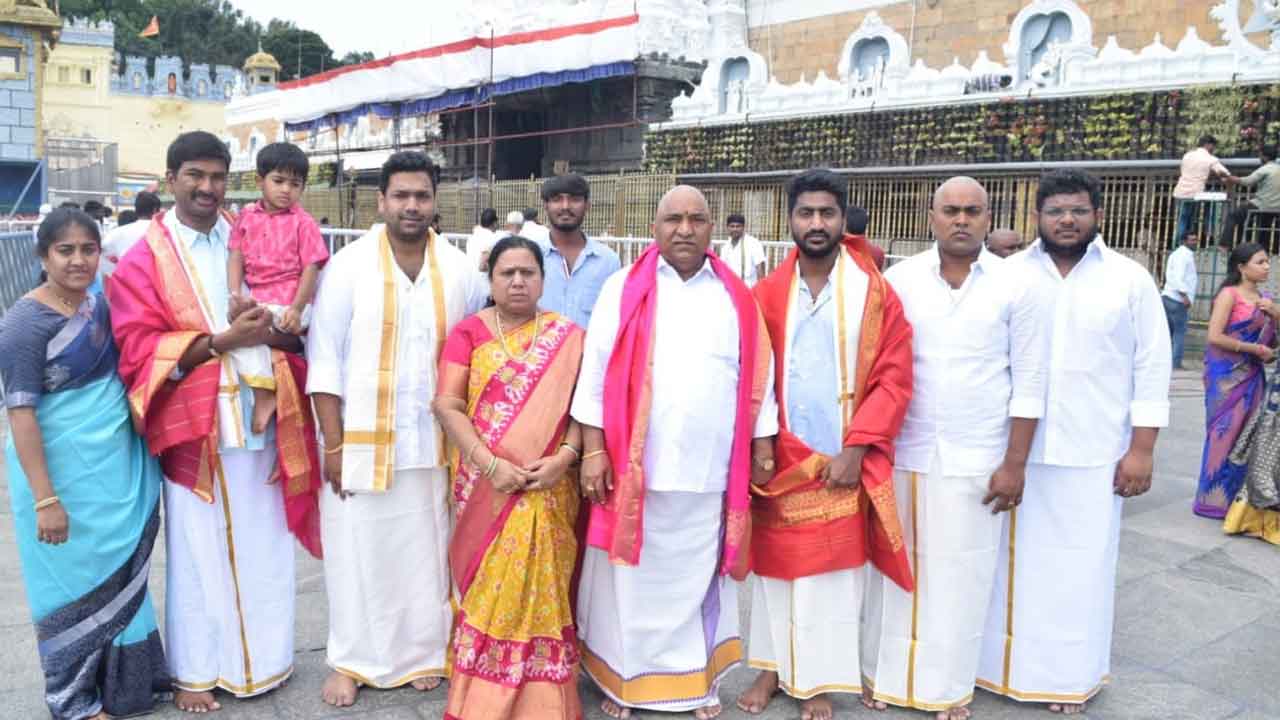 శ్రీవారిని దర్శించుకున్న ‘సండ్ర’