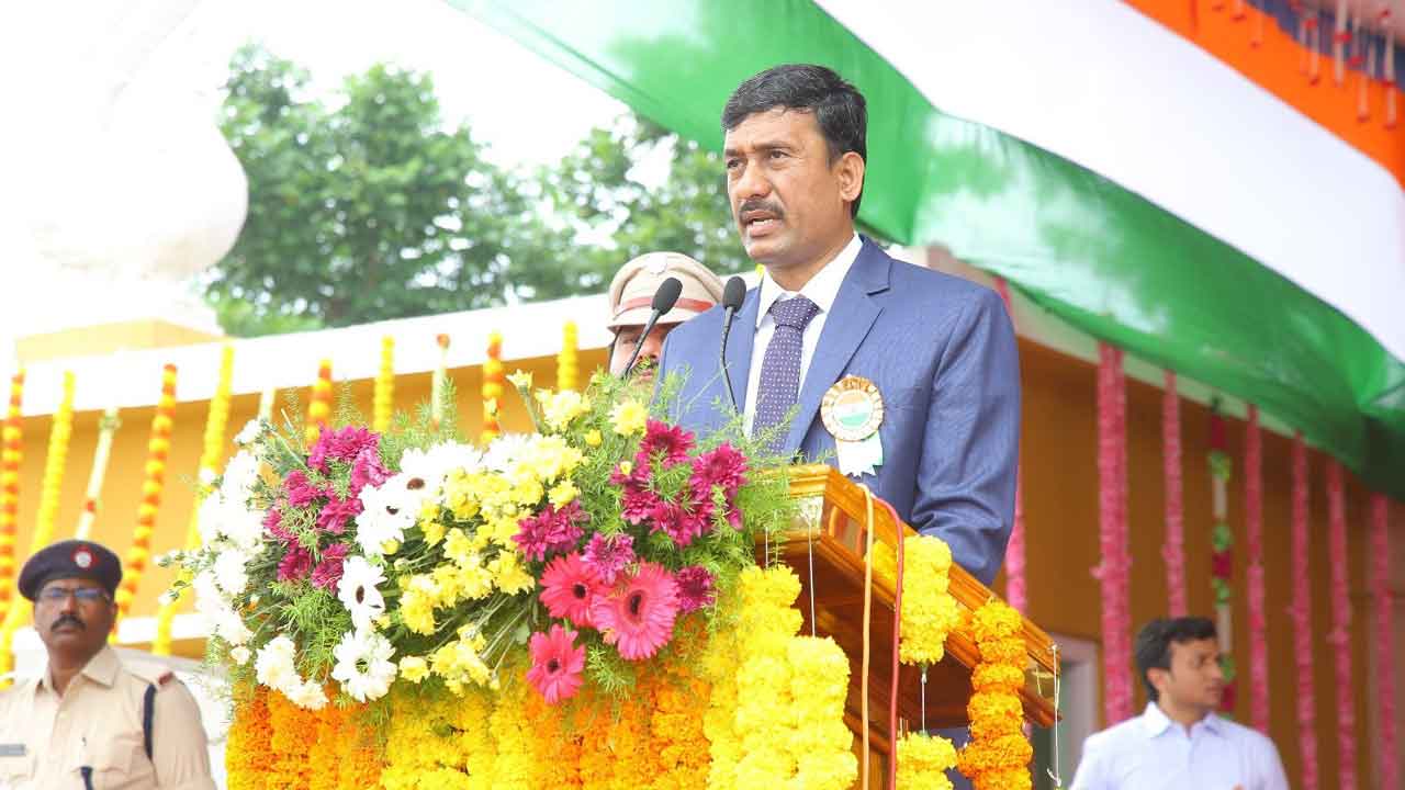 వంద మిలియన్‌ టన్నుల బొగ్గు ఉత్పత్తే లక్ష్యం