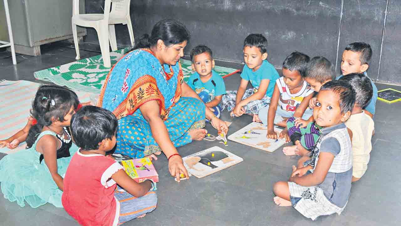 అంగన్‌వాడీలకు తీపికబురు