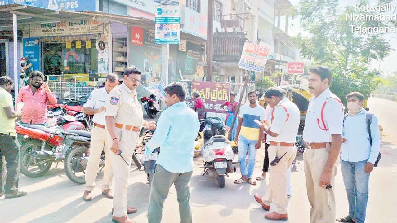 రాంగ్‌రూట్‌ డ్రైవింగ్‌కు చెక్‌