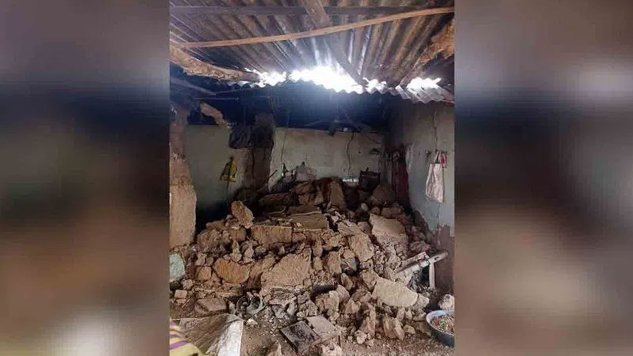 Suryapet | సూర్యాపేట‌లో విషాదం.. ఇంటి గోడ కూల‌డంతో ముగ్గురు మృతి