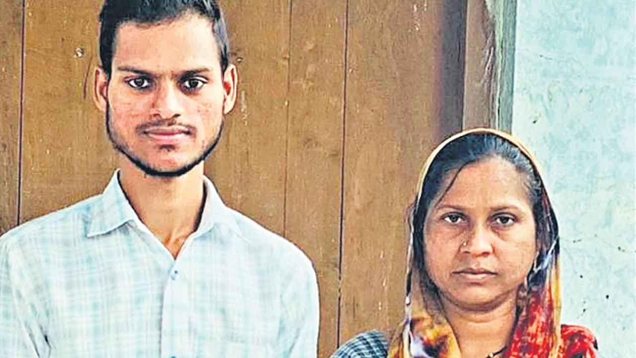 సర్కారీ చదువుతో ఎంబీబీఎస్‌కు ఎంపిక