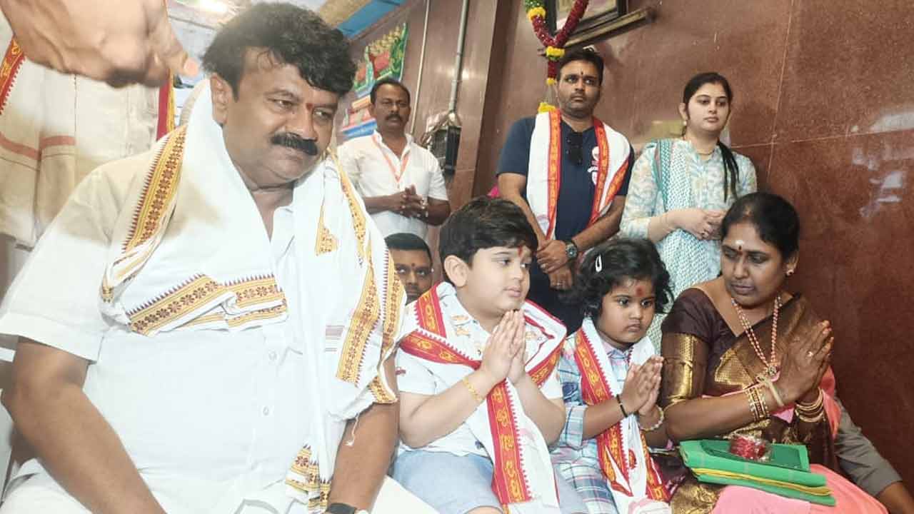 Minister Talasani | కనకదుర్గమ్మను దర్శించుకున్న మంత్రి తలసాని