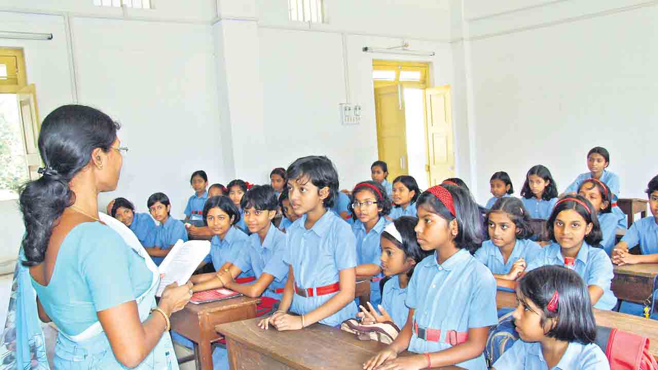 Special Education Teachers | ప్రత్యేక అవసరాల పిల్లల కోసం 1523 స్పెషల్‌ టీచర్‌ పోస్టులు.. తొలిసారి శాశ్వత ప్రాతిపదికన నియామకం