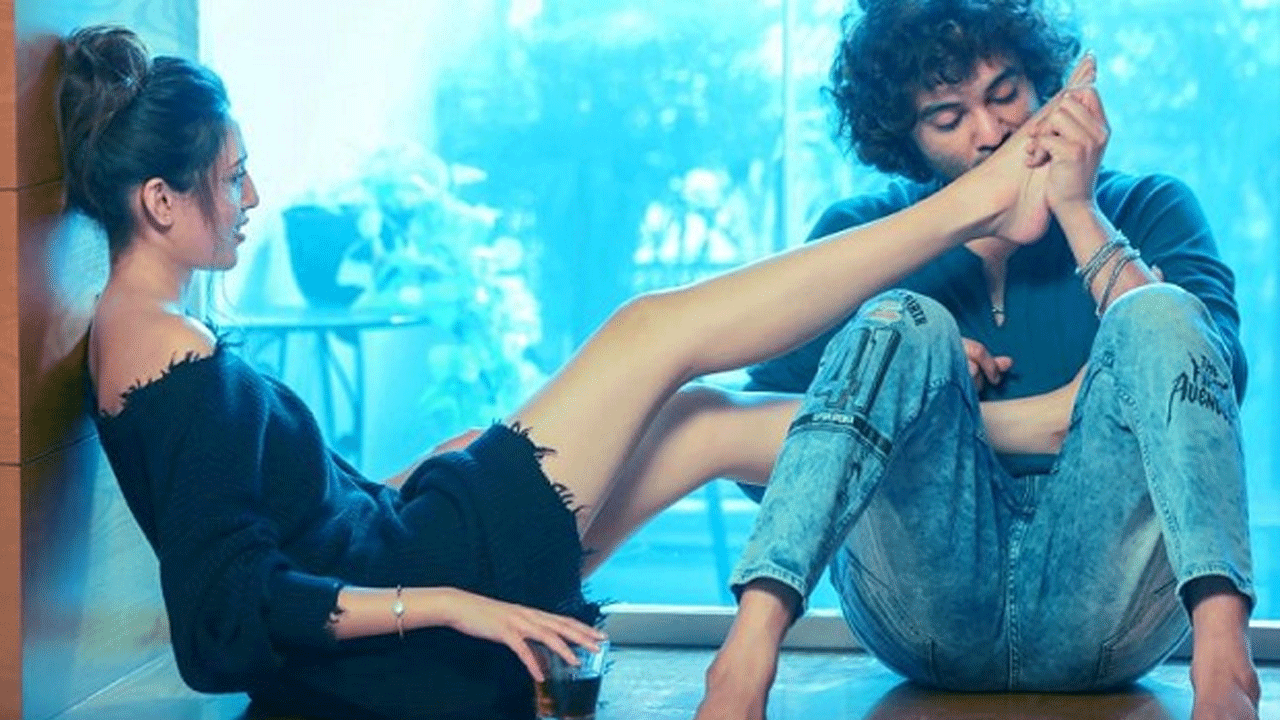 Neha shetty | టిల్లూ స్క్వేర్‌లో నేహాశెట్టి గెస్ట్‌ అప్పియరెన్స్‌.. థియేటర్‌లు మోతమోగడం ఖాయం..!