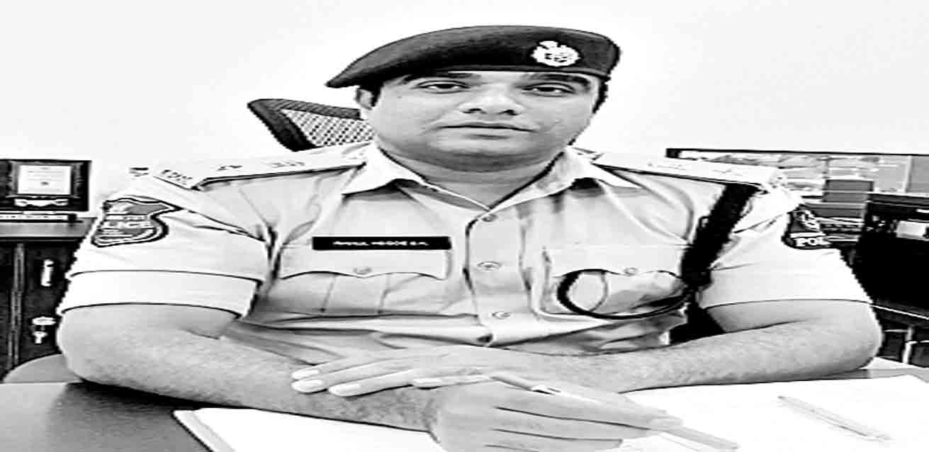 అంబులెన్స్‌లకు గ్రీన్‌ సిగ్నల్‌