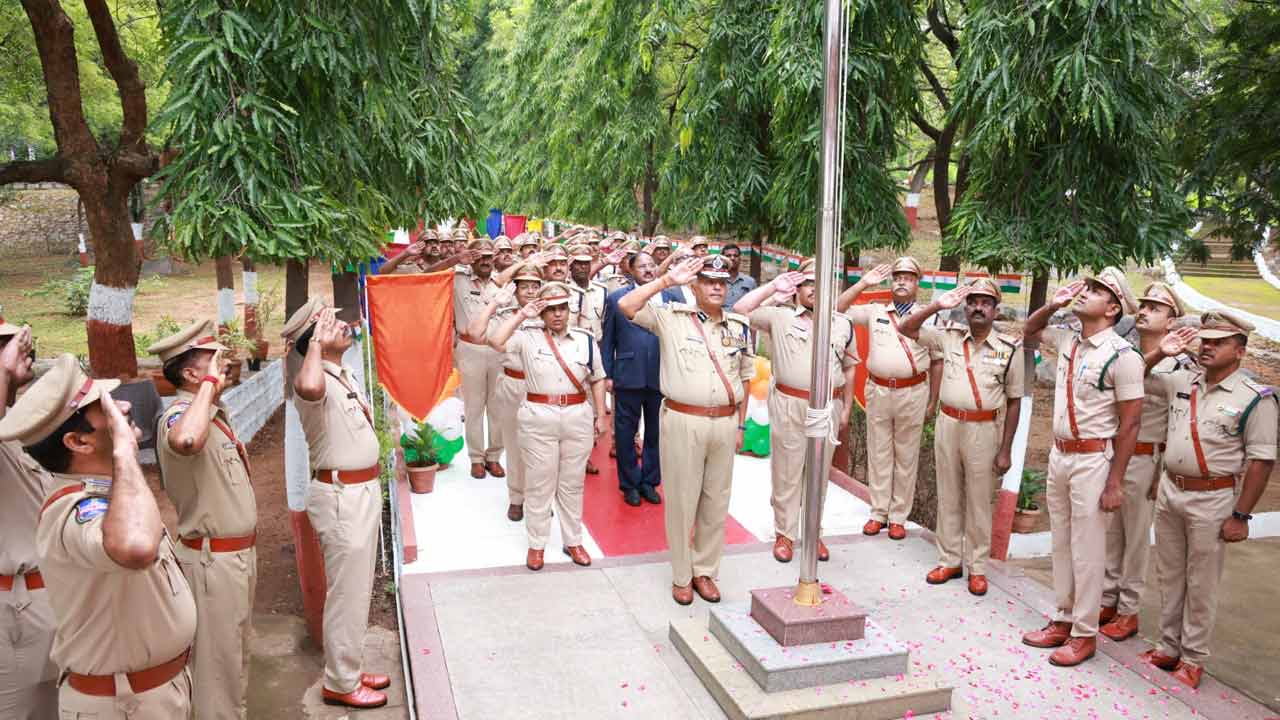 TSPA | తెలంగాణ పోలీసు అకాడ‌మీలో ఘ‌నంగా పంద్రాగ‌స్టు వేడుక‌లు