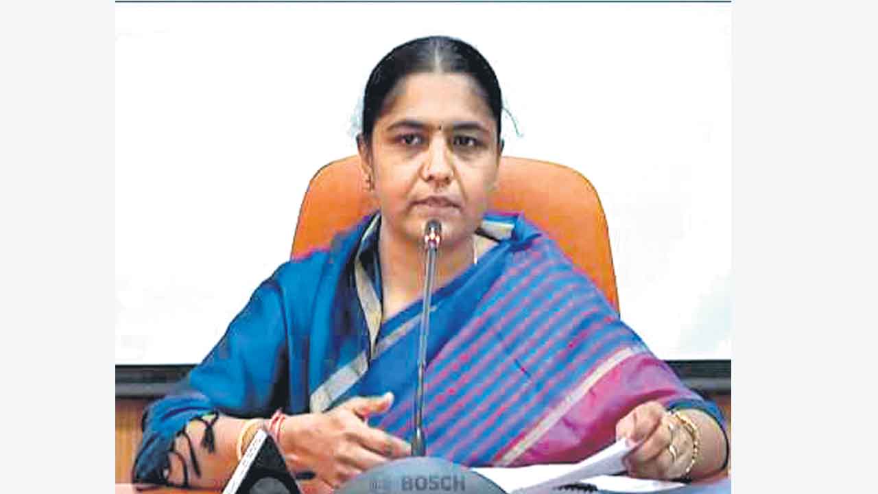 జవహర్‌నగర్‌ బాధితురాలికి అండగా ఉంటాం