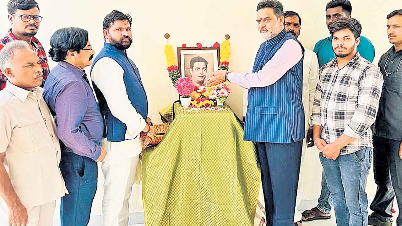 బీసీలకు మార్గదర్శకుడు బీపీ మండల్‌