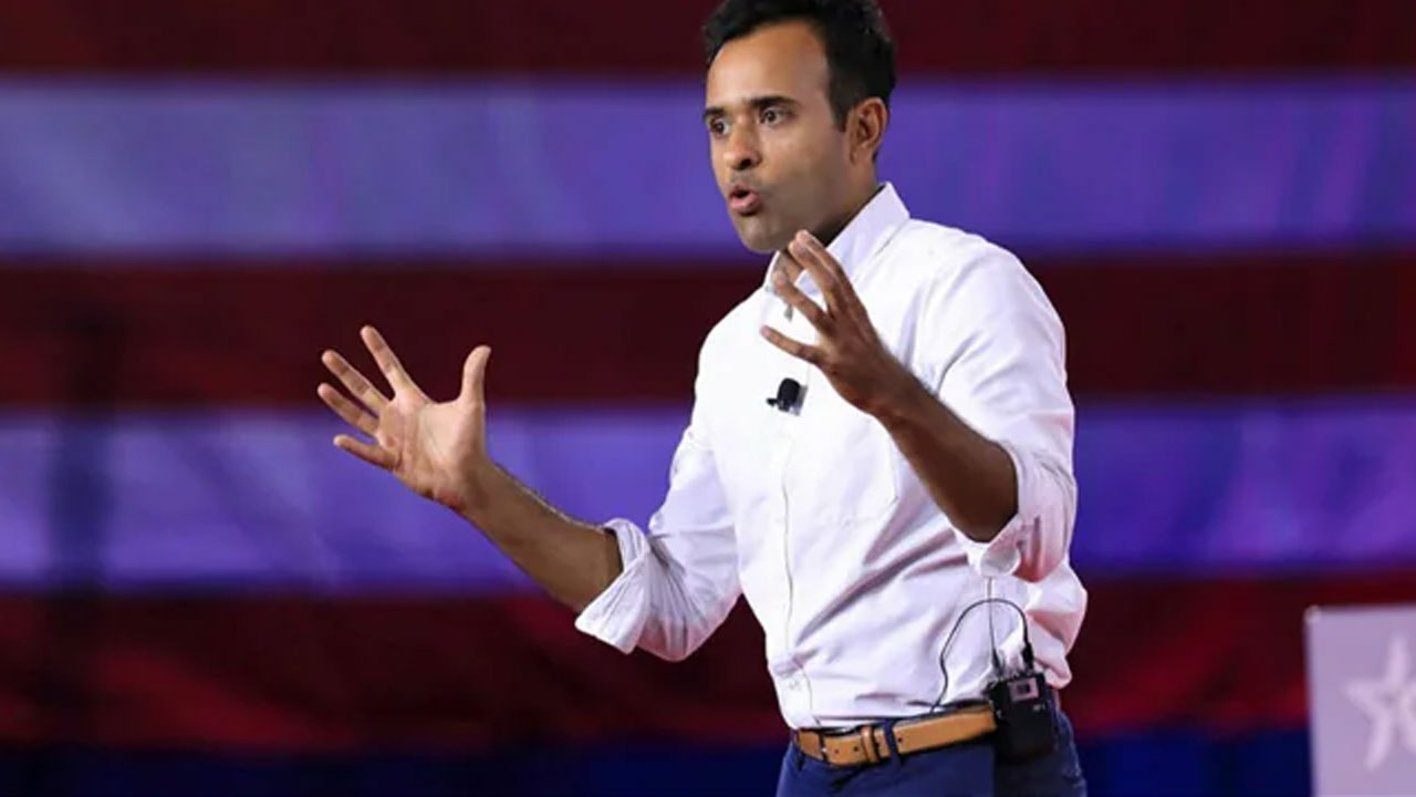 Elon Musk: అమెరికా అధ్య‌క్ష అభ్య‌ర్థి రేసులో భార‌తీయుడు.. వివేక్ రామ‌స్వామిపై ఎల‌న్ మ‌స్క్ ప్ర‌శంస‌లు