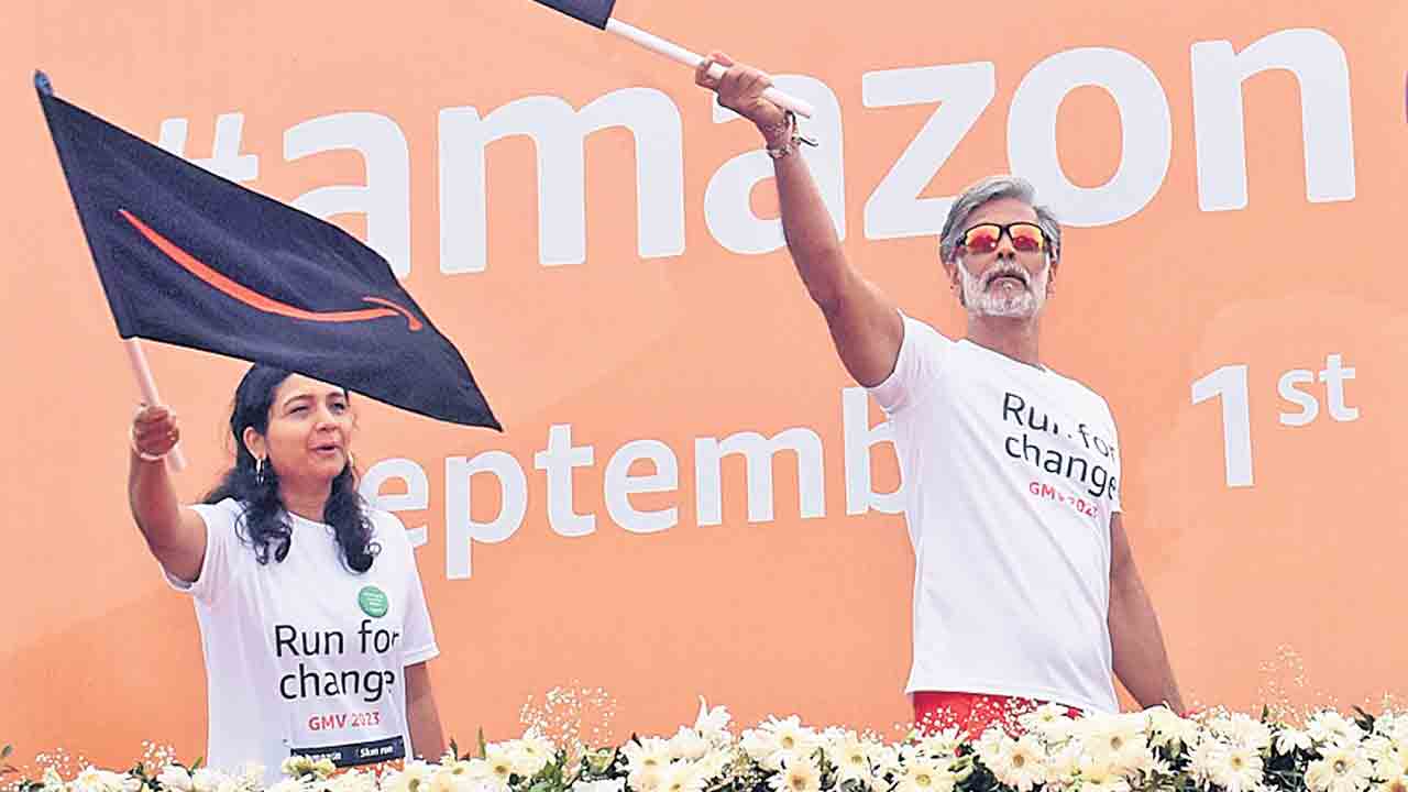 సమాజానికి తిరిగిద్దాం