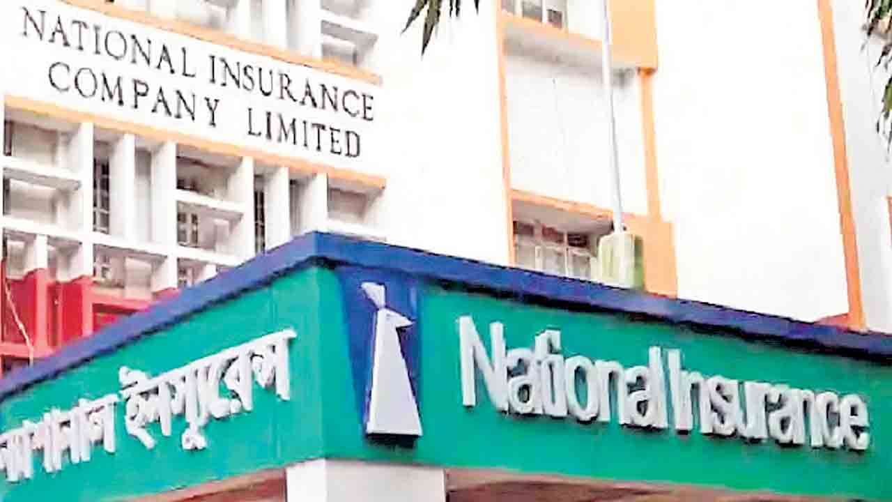PSU General Insurers |  ప్రభుత్వ రంగ బీమా సంస్థల పతనం.. మొదటిసారిగా మూడో వంతు కంటే దిగువకు పడిపోయిన మార్కెట్‌ వాటా