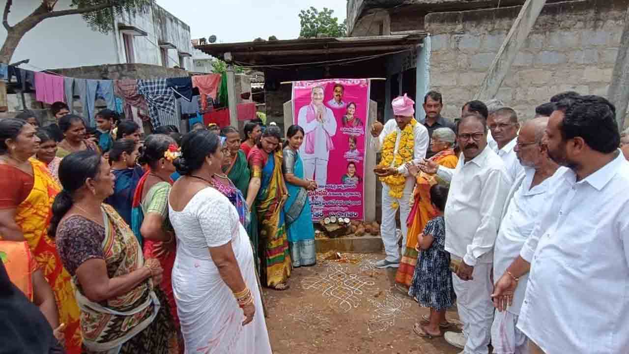 సర్కారు నిధులు.. అభివృద్ధి పరుగులు