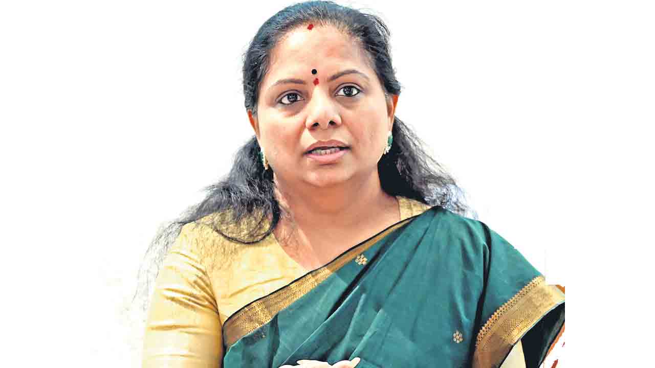 మహిళా బిల్లుపై మౌనమెందుకు?