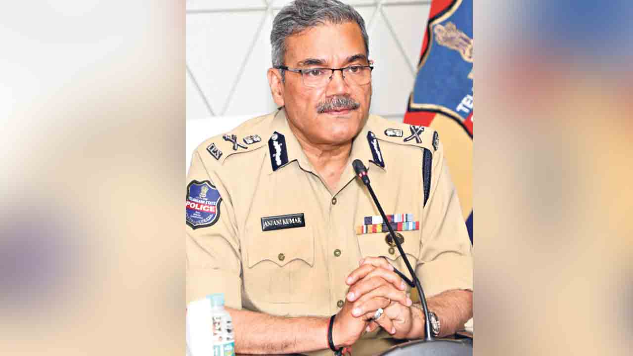 సైబర్‌ నేరాల నివారణపై ప్రజల్లో అవగాహన