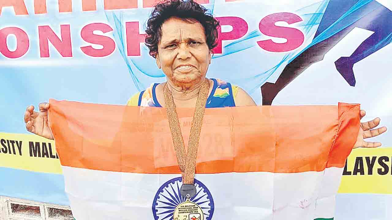 రామానుజమ్మకు రజతం