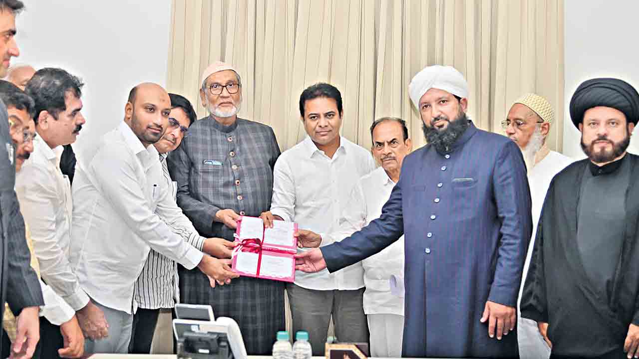 గ్రేవ్‌యార్డ్‌ల నిర్మాణానికి 125 ఎకరాలు