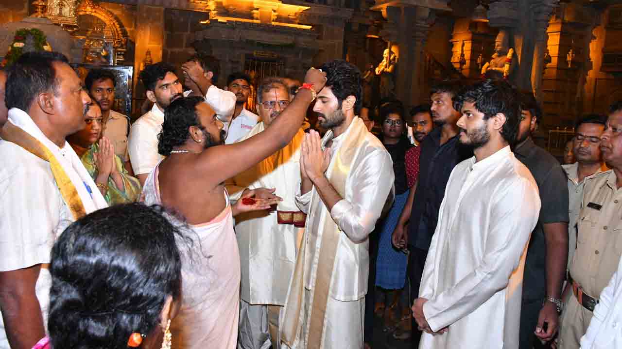 ఖుషిగా యాదగిరీశుడి సేవలో..