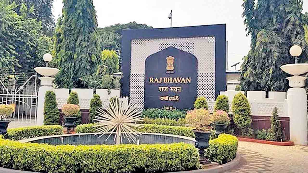 బడుగుల పదవులకు అడ్డు