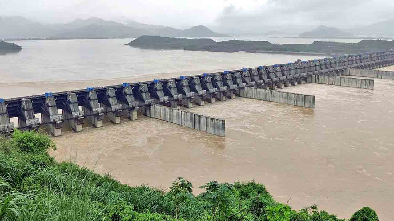 ‘పోలవరం’ ముంపుపై కేంద్రం అవాస్తవాలు