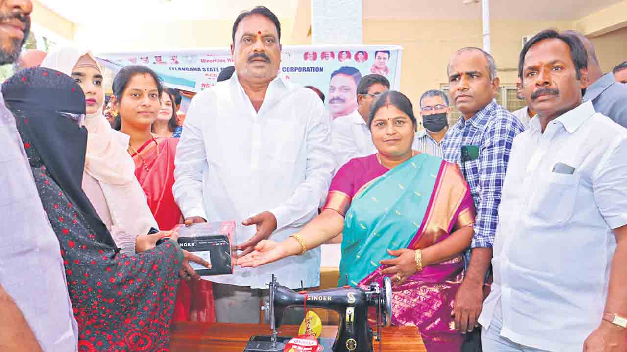 స్పీడ్ పెంచిన బీఆర్ఎస్ అభ్యర్థులు