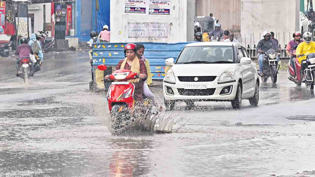 గ్రేటర్‌లో పలు చోట్ల వర్షం