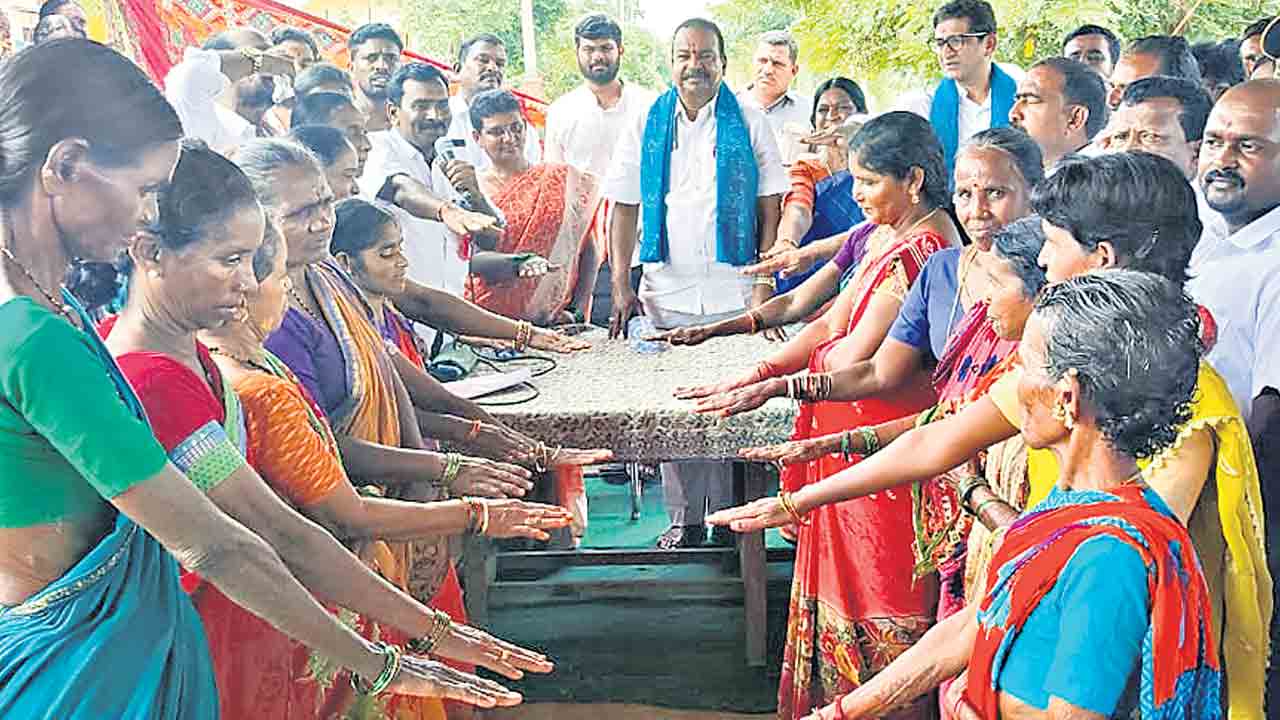 కోరుట్లలో సంజయ్‌ను గెలిపించుకుంటాం