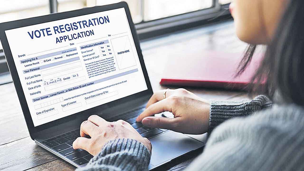 కొత్తగా ఓటరుకు భారీగా దరఖాస్తులు