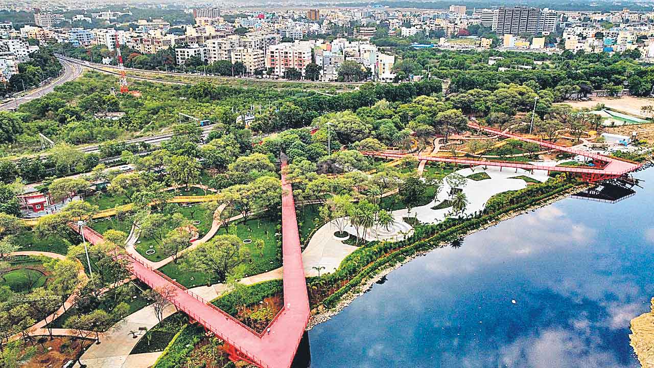 లేక్‌ ఫ్రంట్‌ పార్క్‌లోకి నేటి నుంచి సందర్శకులకు అనుమతి