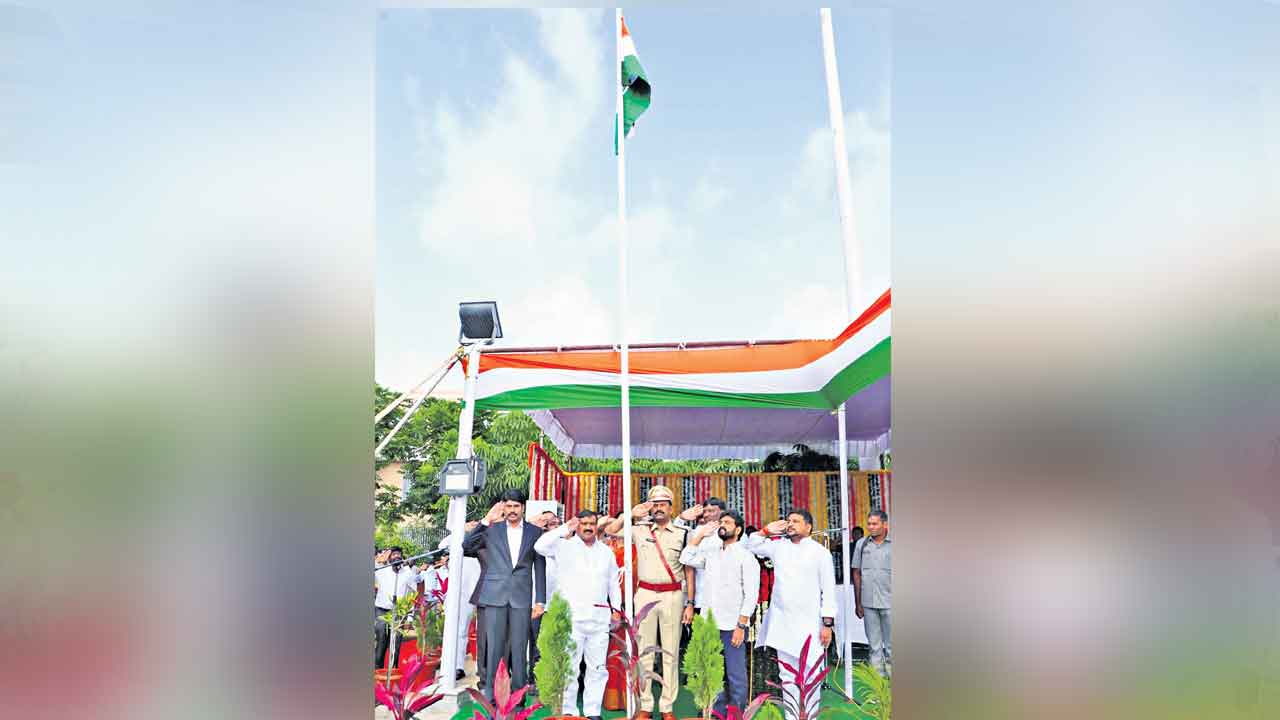 సమైక్యత’ స్ఫూర్తిని చాటుదాం