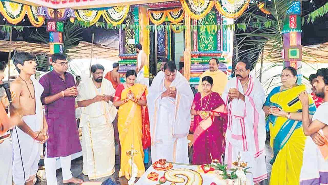 కేసీఆర్‌ ప్రభుత్వ హయాంలోనే ఆలయాల అభివృద్ధి