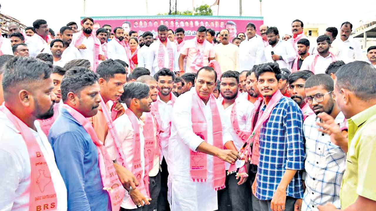 అభివృద్ధిలో తెలంగాణ నంబర్‌ వన్‌