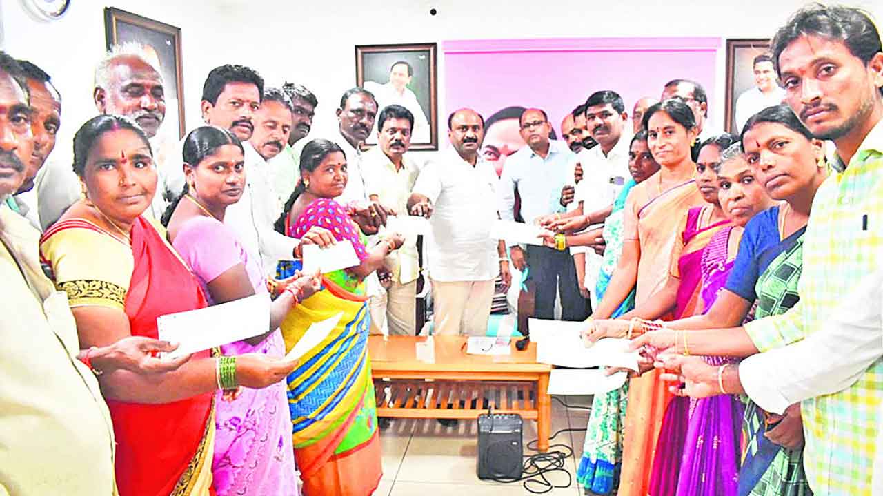 ఆడబిడ్డలకు వరం.. కల్యాణలక్ష్మి