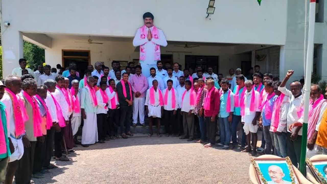 అభివృద్ధ్దికి పట్టం..