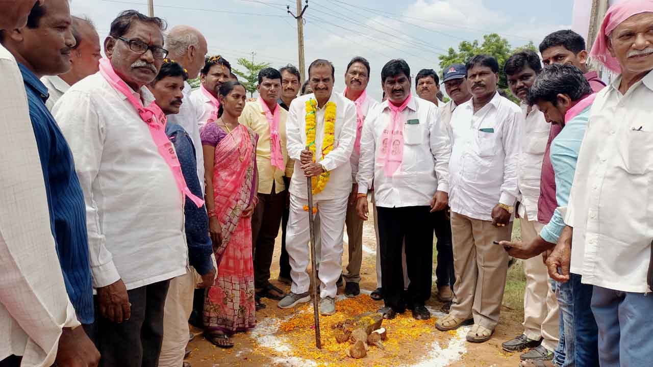 కాంగ్రెస్‌వన్నీ మభ్య పెట్టే హామీలే..