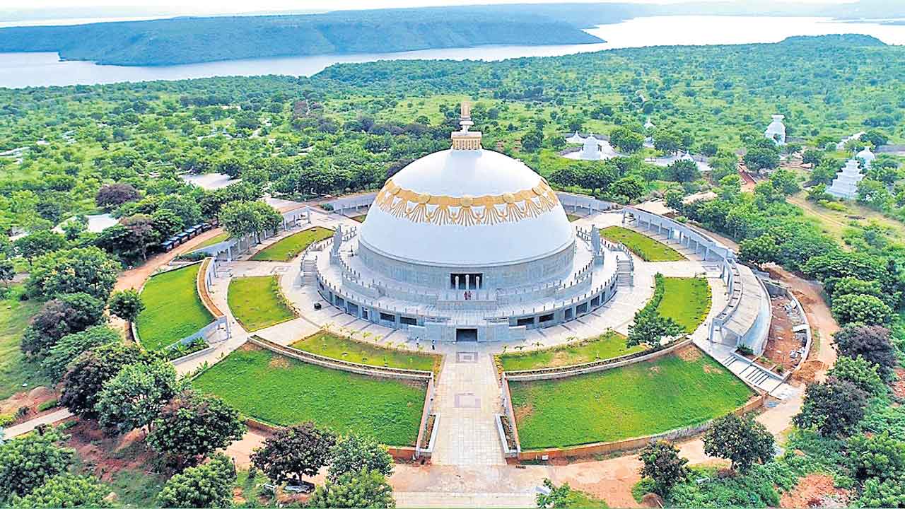 తెలంగాణ.. పర్యాటక ఖజానా