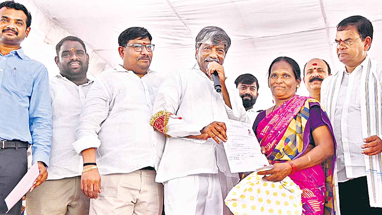 బ్రహ్మాండంగా డబుల్‌ ఇండ్లు