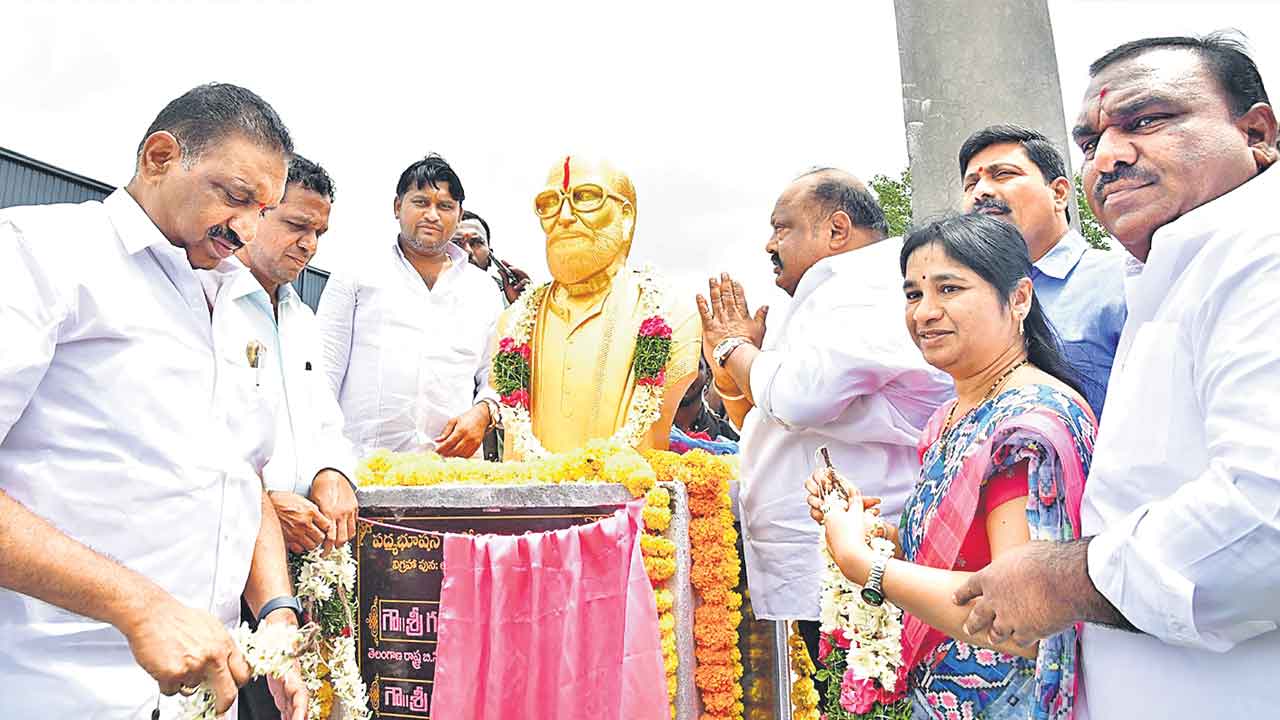 కాళోజీ ఆశయ సాధనకు కృషి