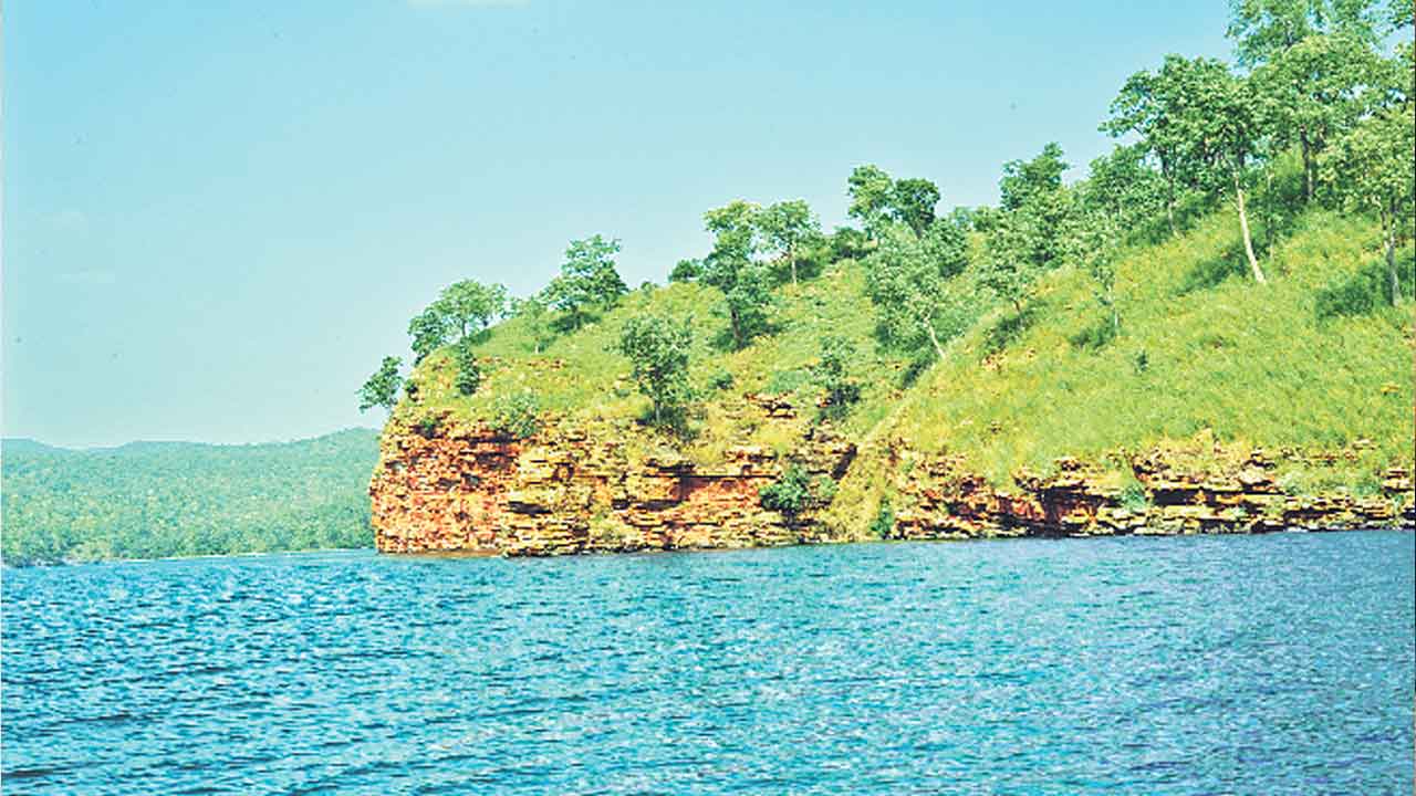 పర్యాటకం సోయగం