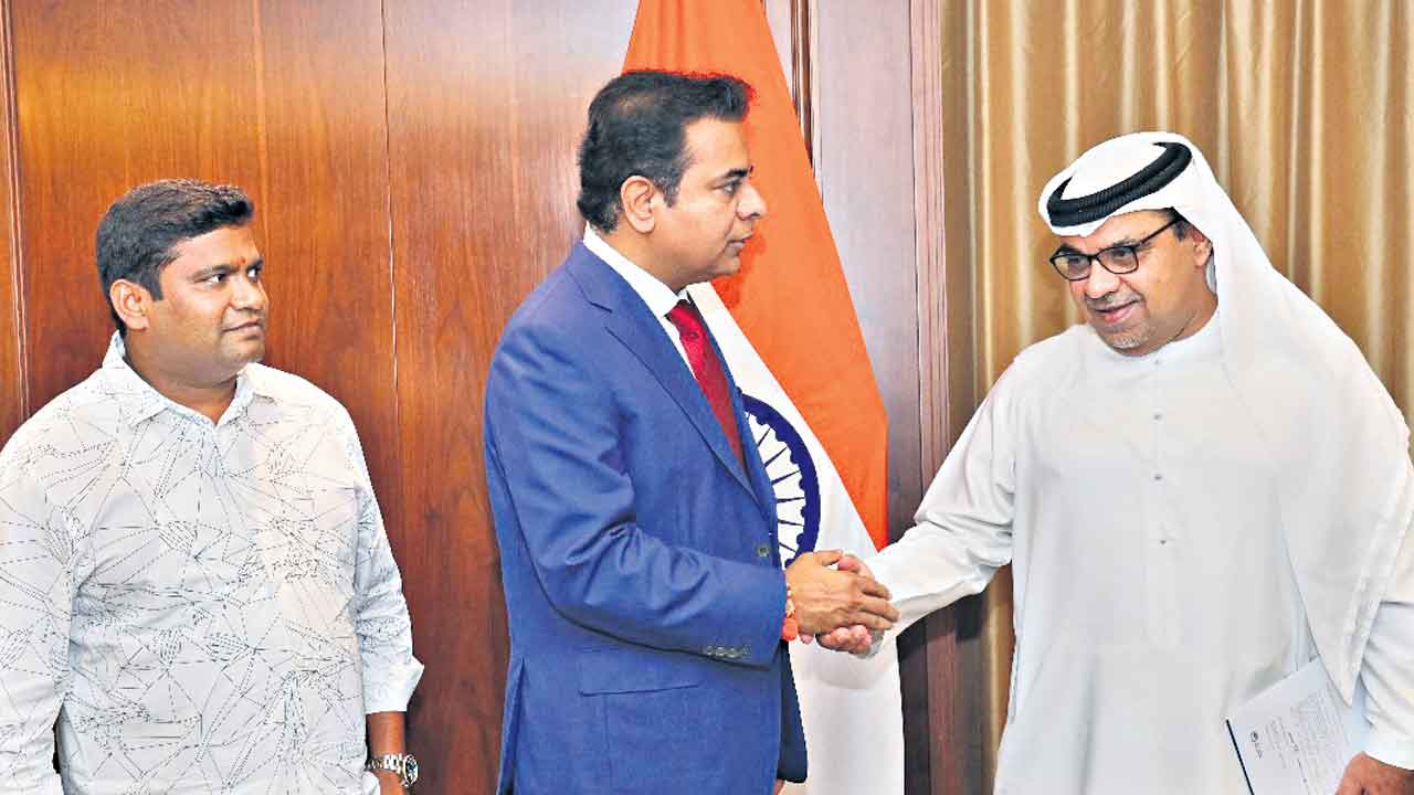 Minister KTR | సిరిసిల్లవాసులకు క్షమాభిక్ష ప్రసాదించండి.. దుబాయ్‌ అధికారులకు మంత్రి కేటీఆర్‌ వినతి