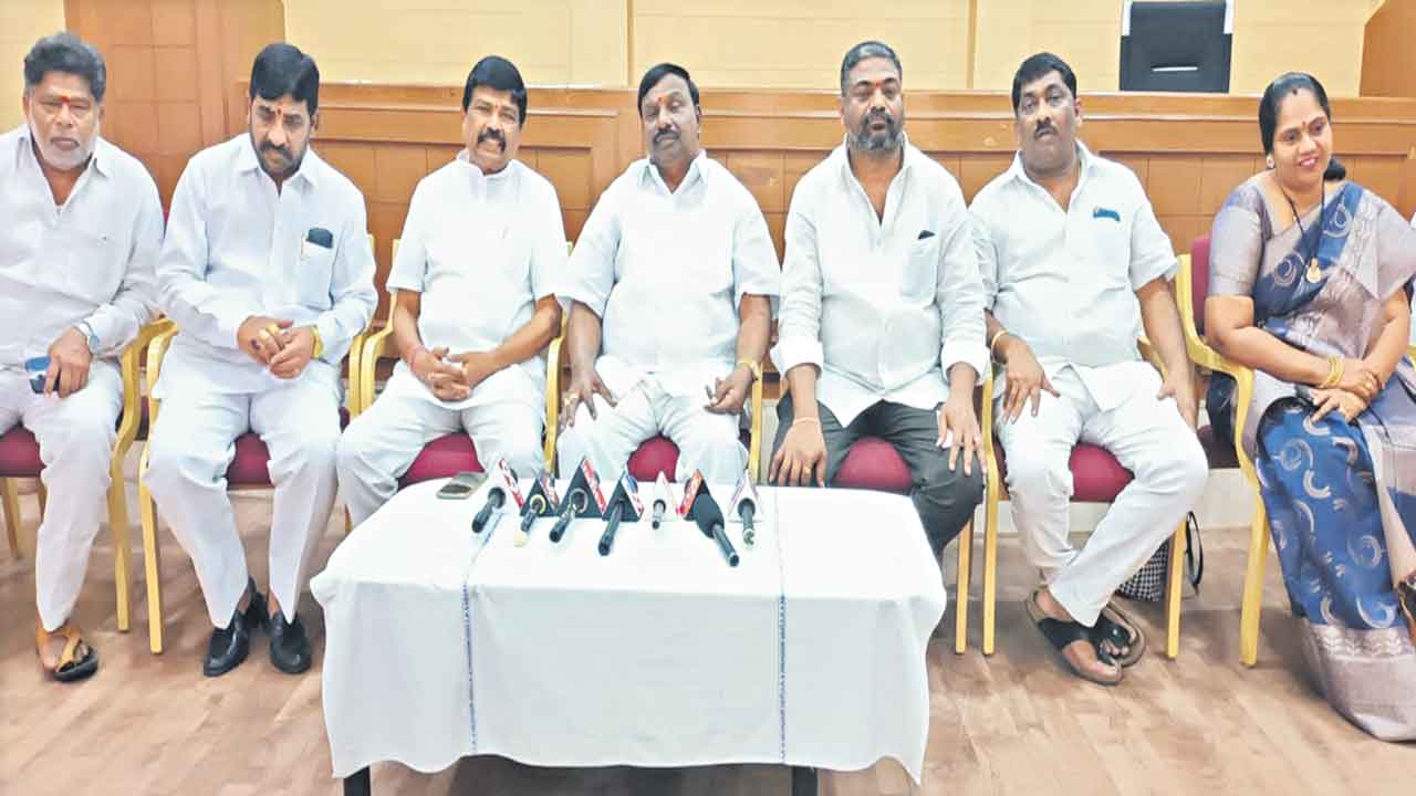 ఆర్యవైశ్యులంటే బీజేపీకి చిన్నచూపు