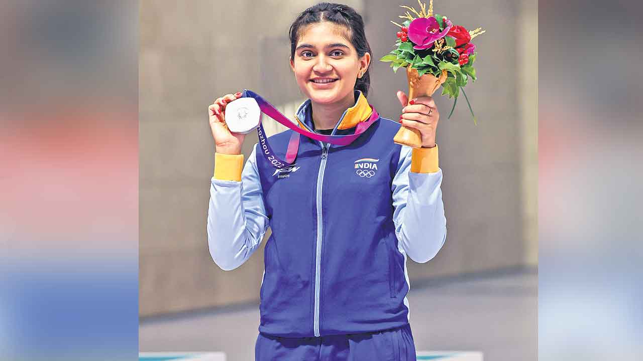 ఇషాసింగ్‌ డబుల్‌ ధమాకా