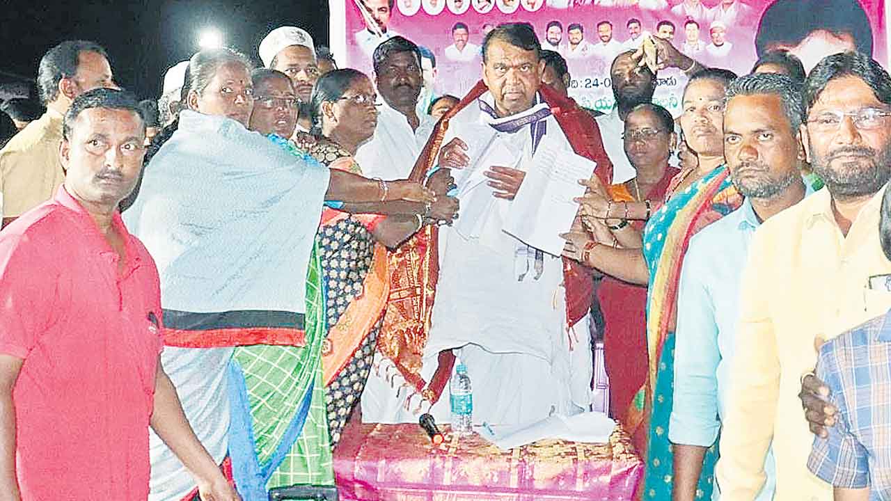 స్పీకర్‌కు వెల్లువెత్తుతున్న మద్దతు