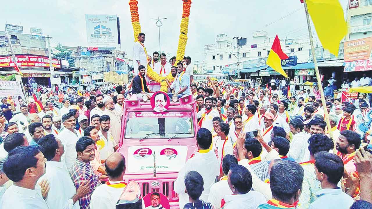 కార్పొరేట్‌ తరహాలో విద్య, వైద్యం