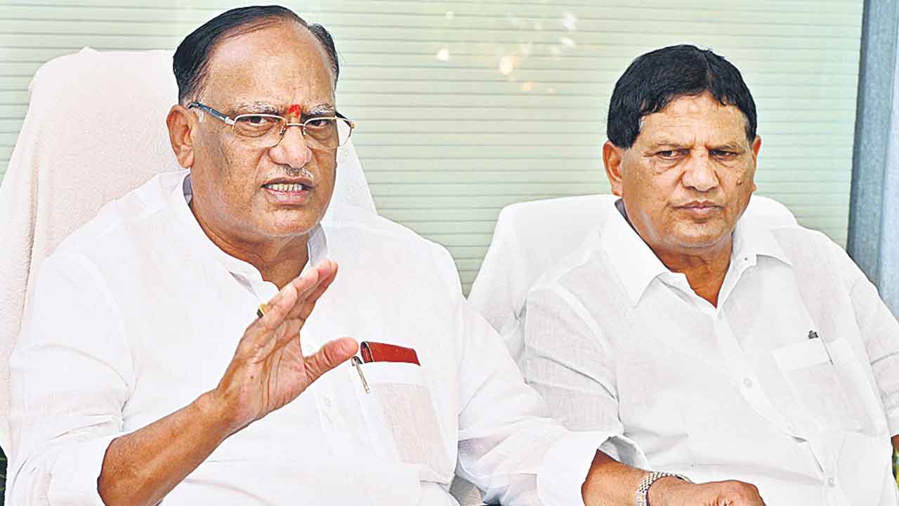 ప్రధాని మోదీ పచ్చి అబద్ధాలకోరు