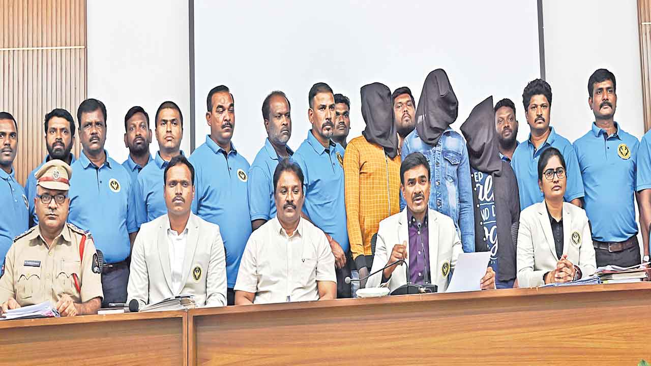 Tollywood | టాలీవుడ్‌‌కు డ్రగ్స్ సెగ.. దర్యాప్తులో బయటకొస్తున్న ప్రముఖుల పేర్లు