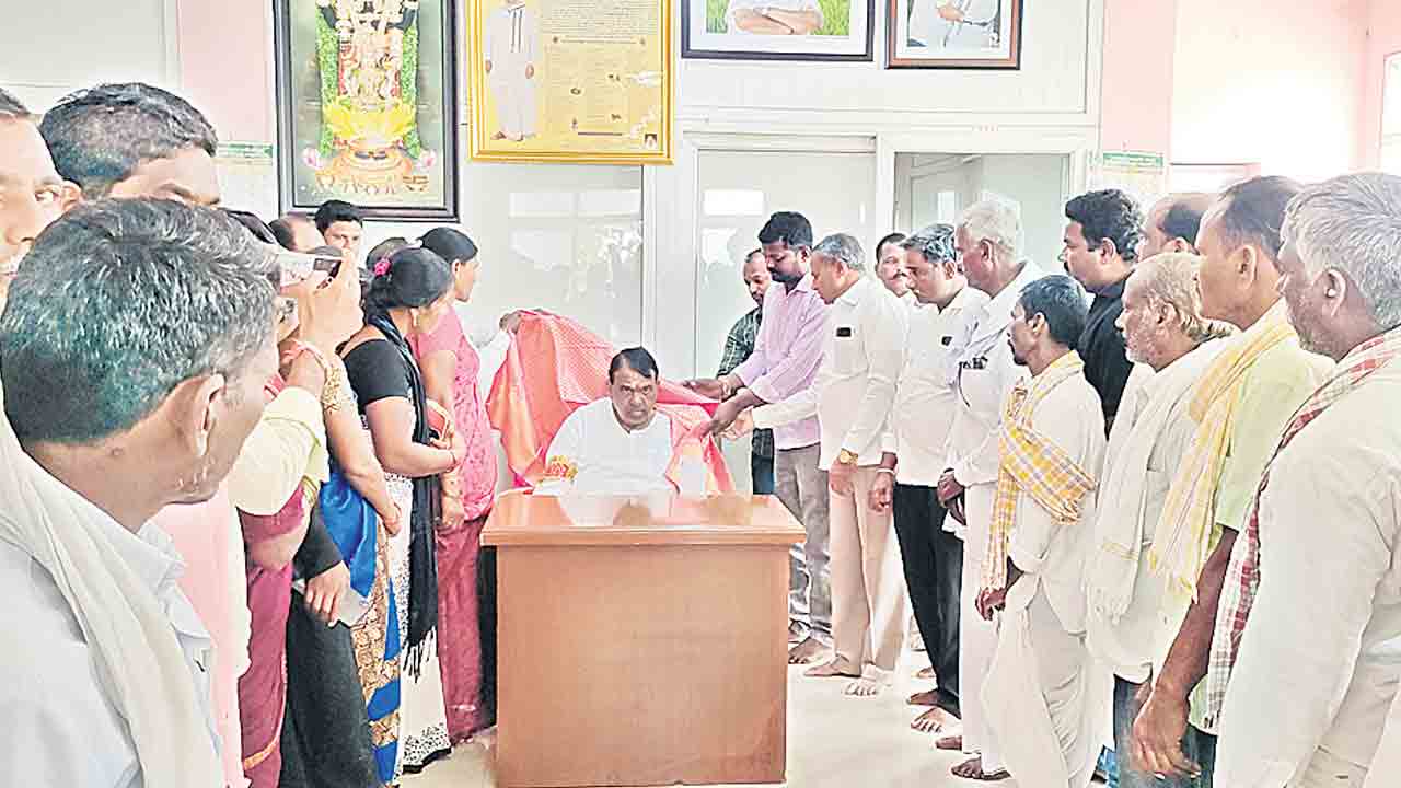 బీఆర్‌ఎస్‌కు జననీరాజనం