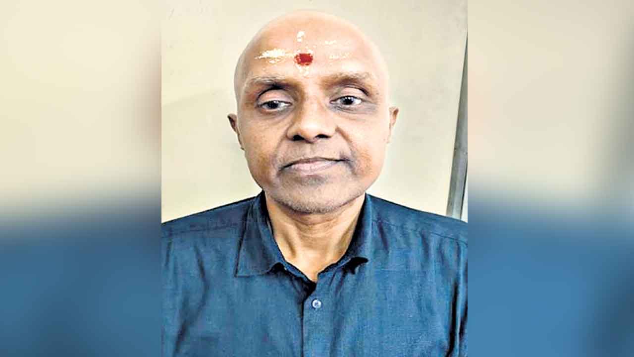 రూ.33.34 కోట్ల మోసం 3 నాన్‌-బెయిలబుల్‌ వారెంట్లు!